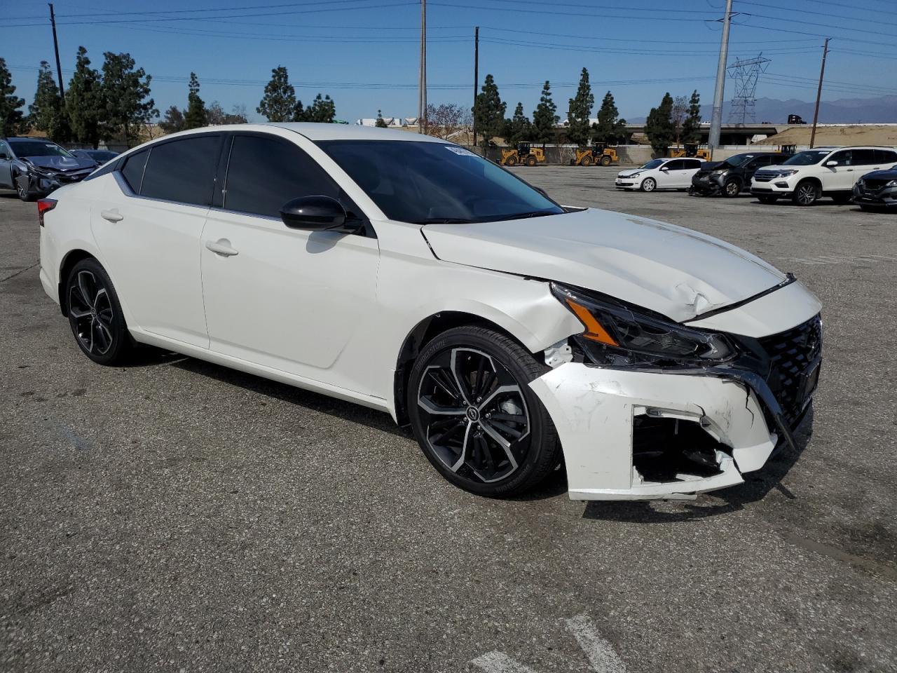 2024 NISSAN ALTIMA SR - Фото 4