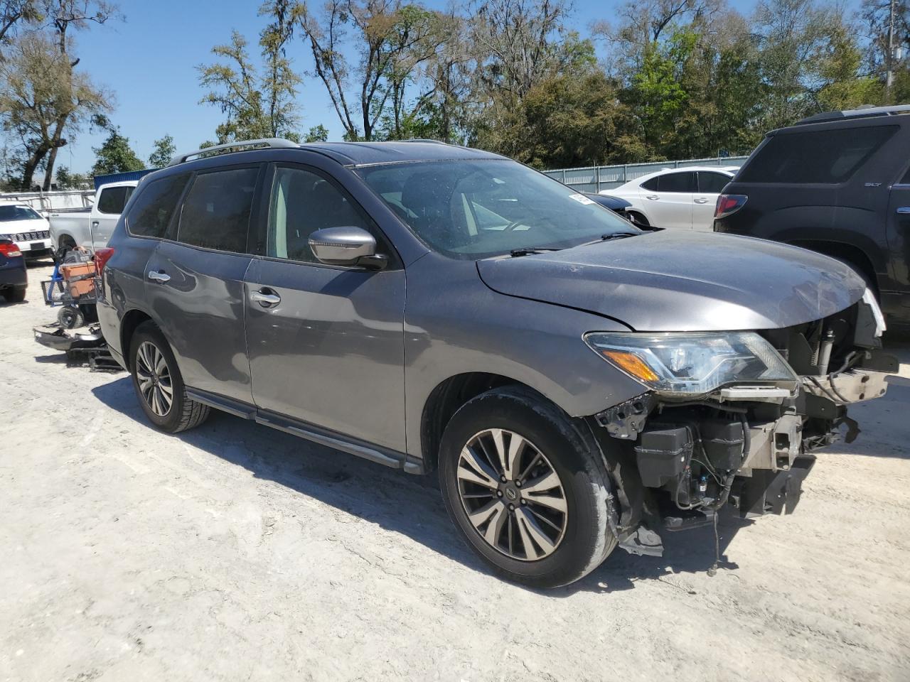 2017 NISSAN PATHFINDER - Image 4