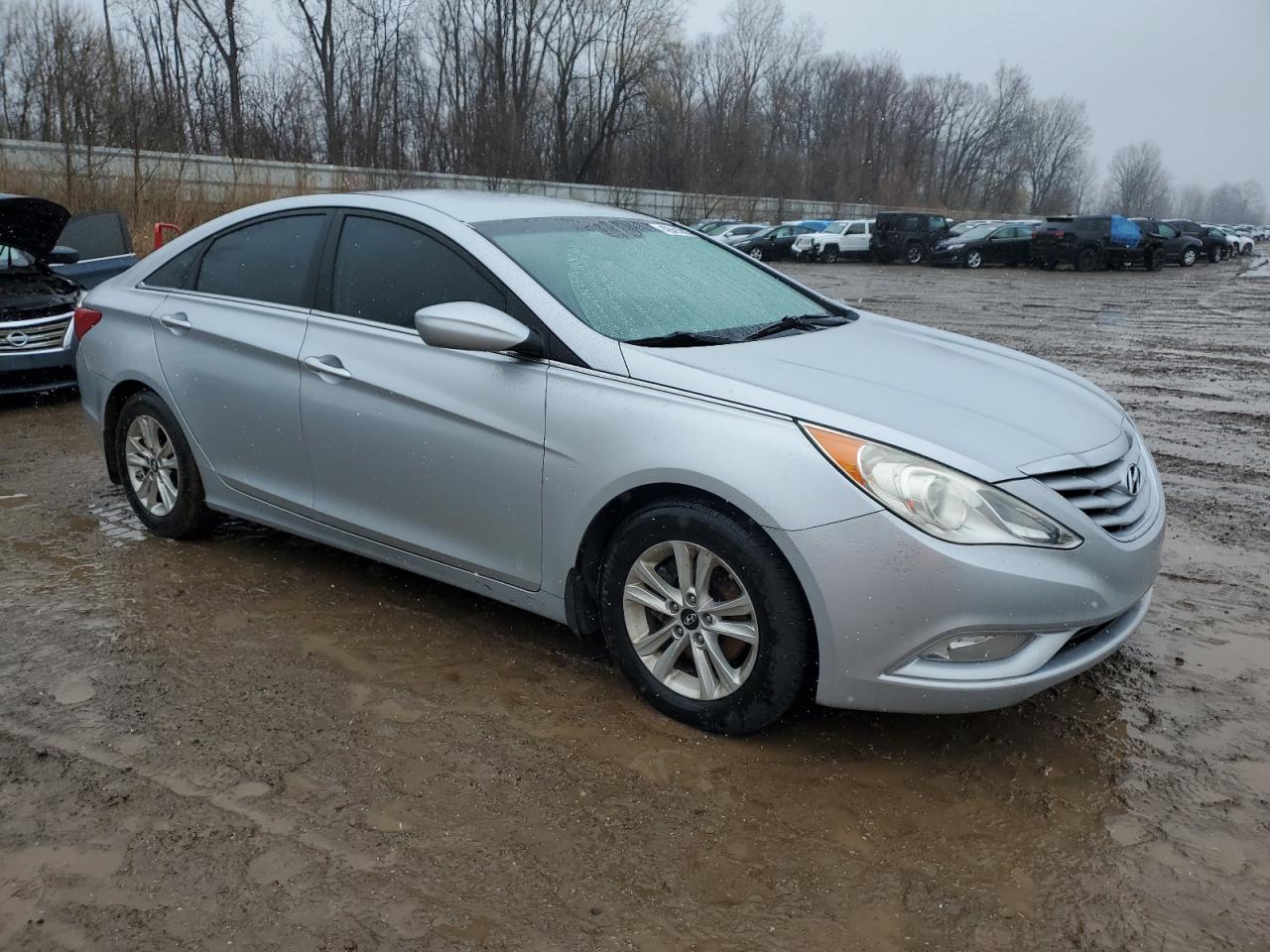 2013 HYUNDAI SONATA GLS - Фото 4