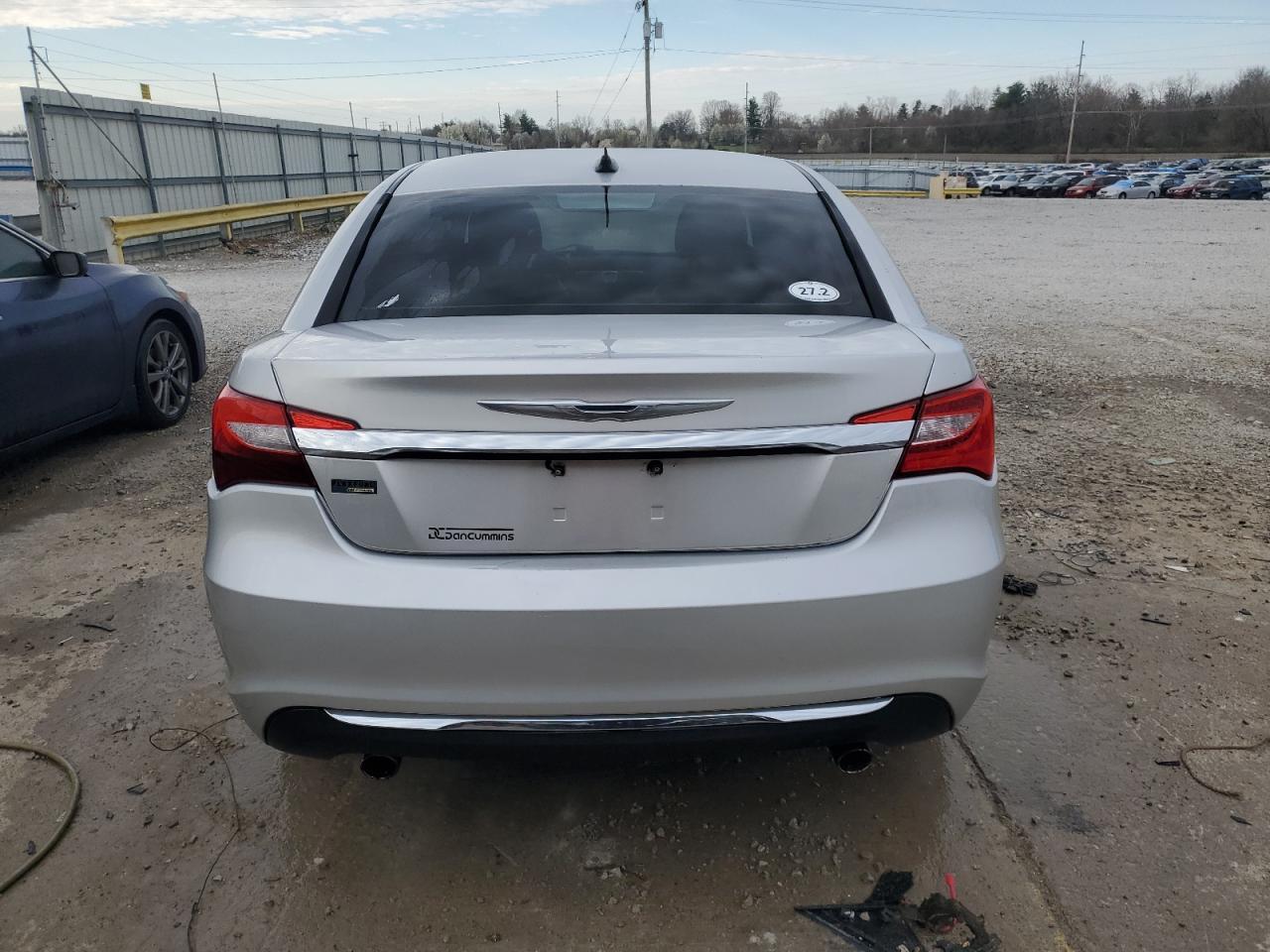2012 CHRYSLER 200 LIMITE - Image 6