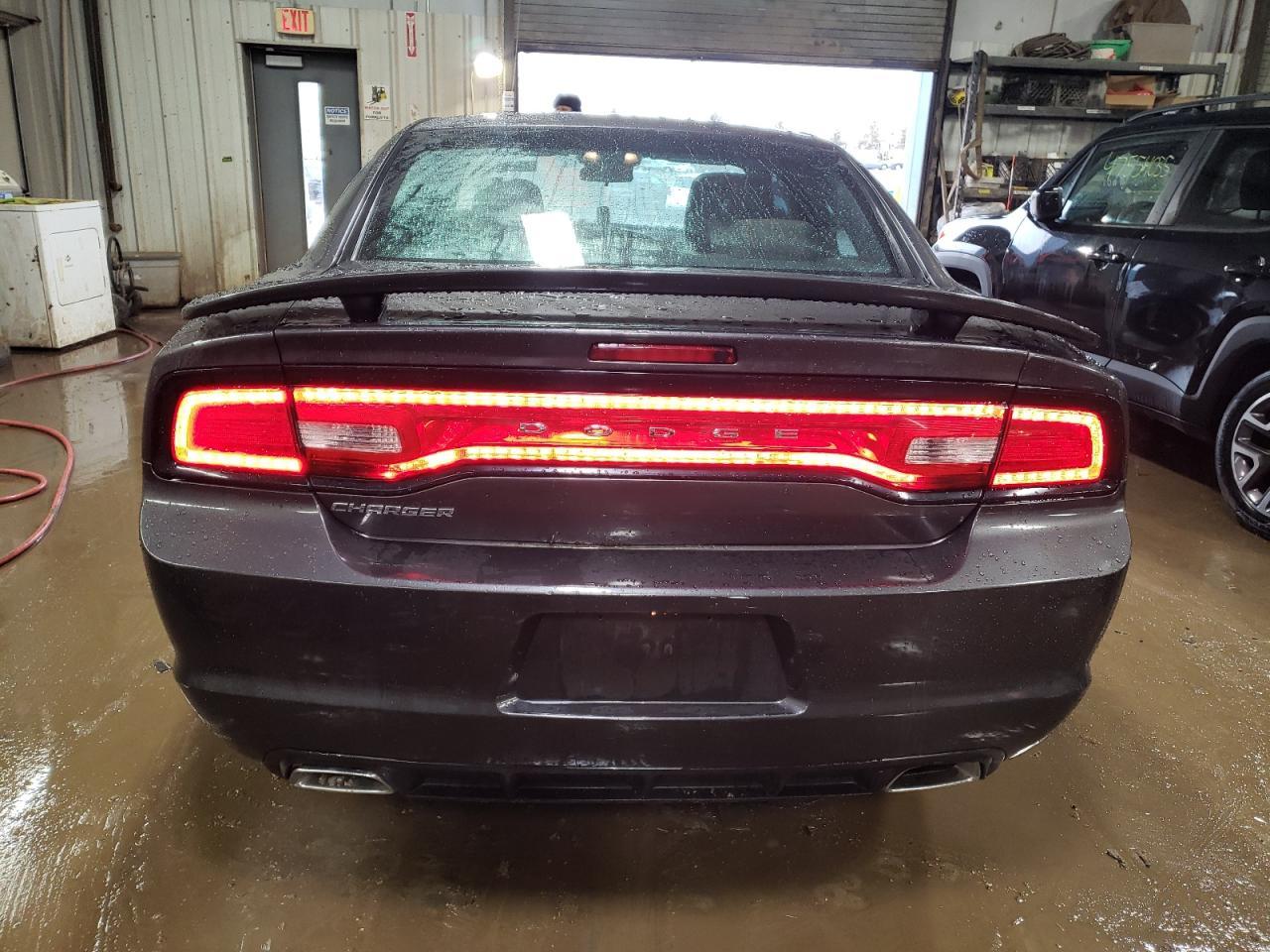 2014 DODGE CHARGER SE - Фото 6