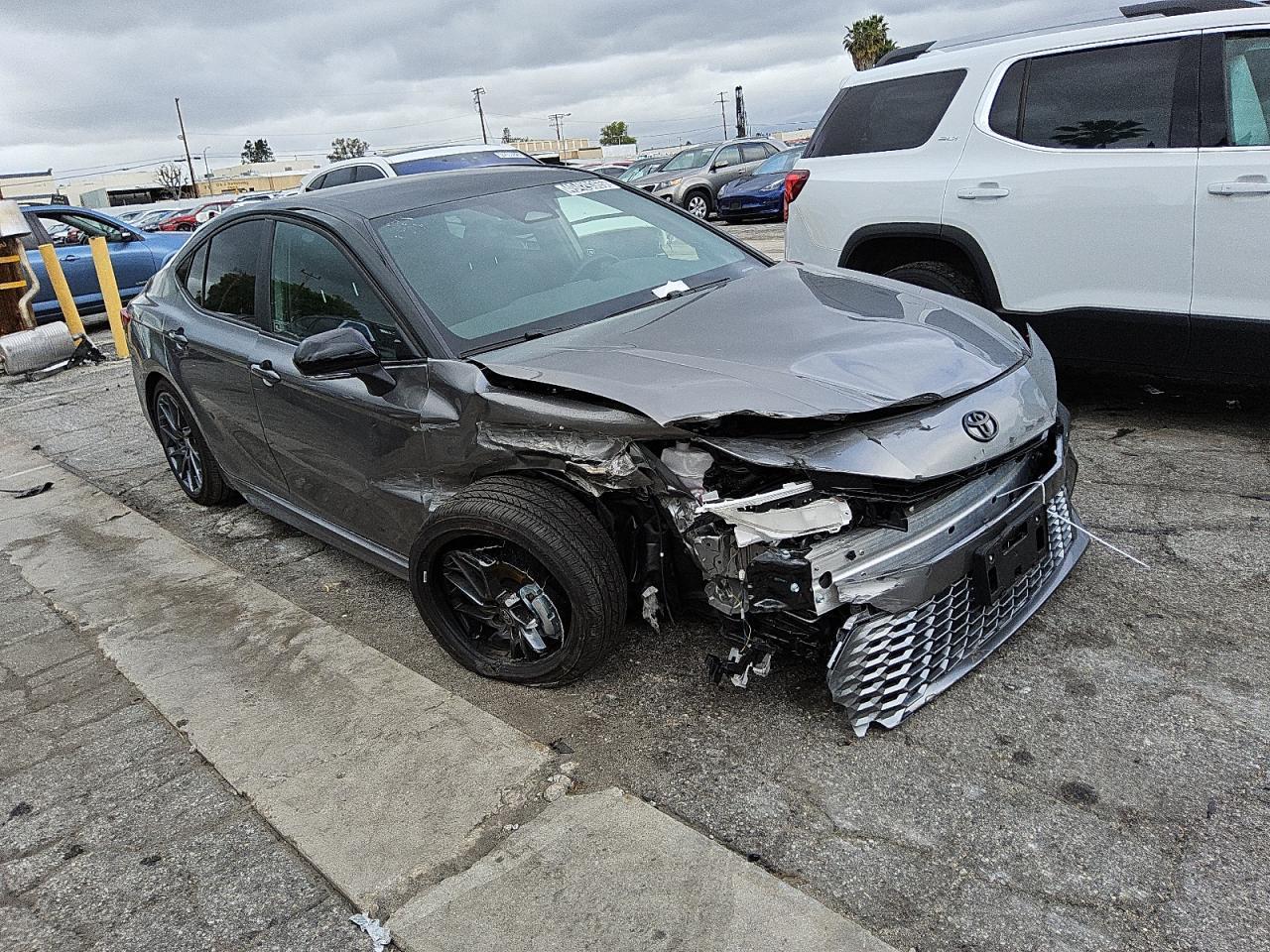 2025 TOYOTA CAMRY XSE - Image 4