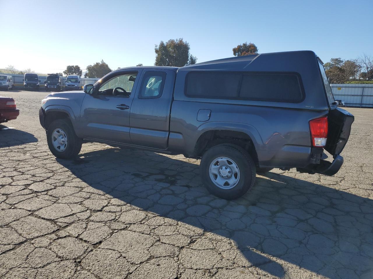 2017 TOYOTA TACOMA ACC - Фото 2