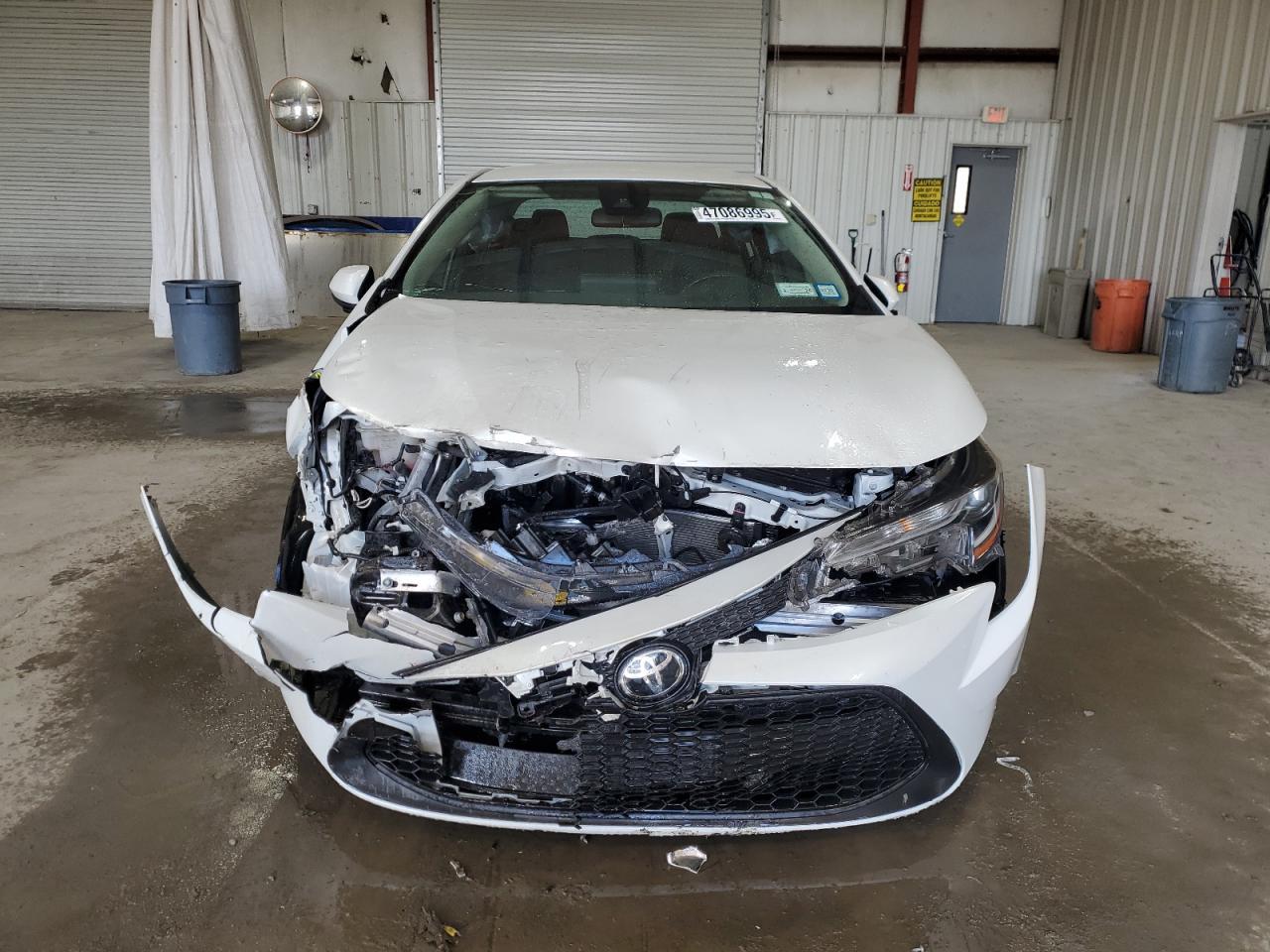 2022 TOYOTA COROLLA LE - Image 5