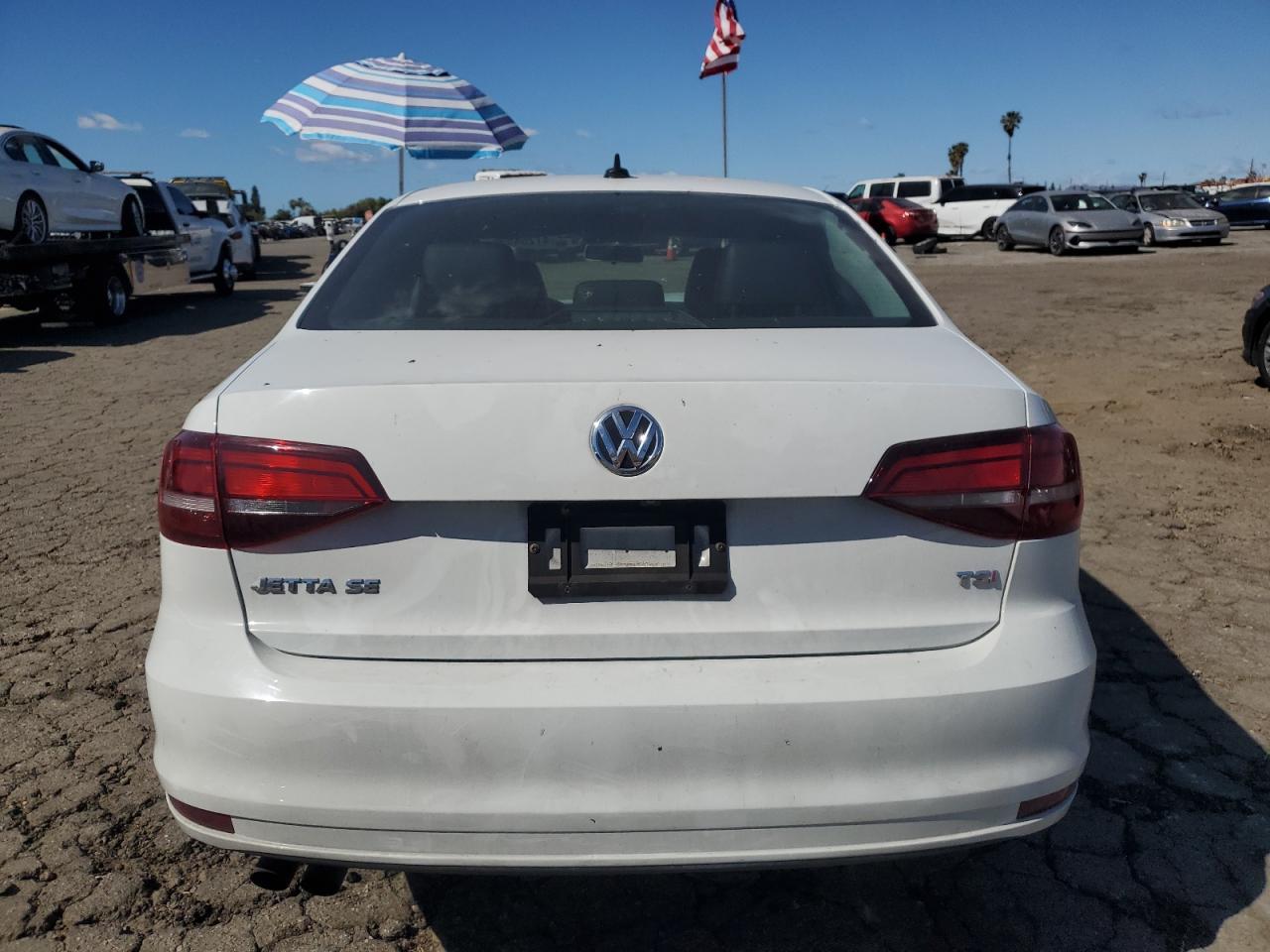 2017 VOLKSWAGEN JETTA SE - Image 6