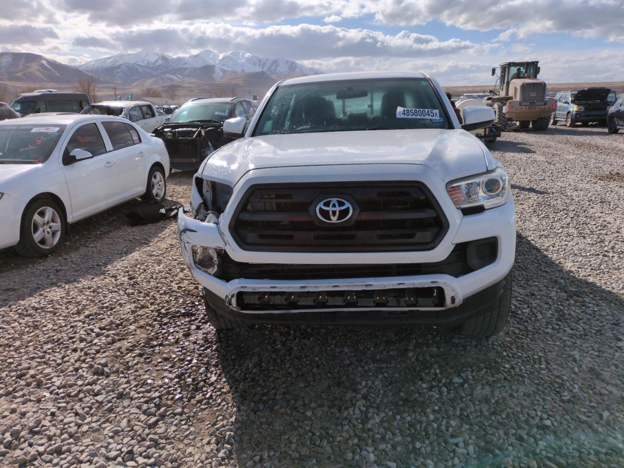 2017 TOYOTA TACOMA DOU - Фото 5