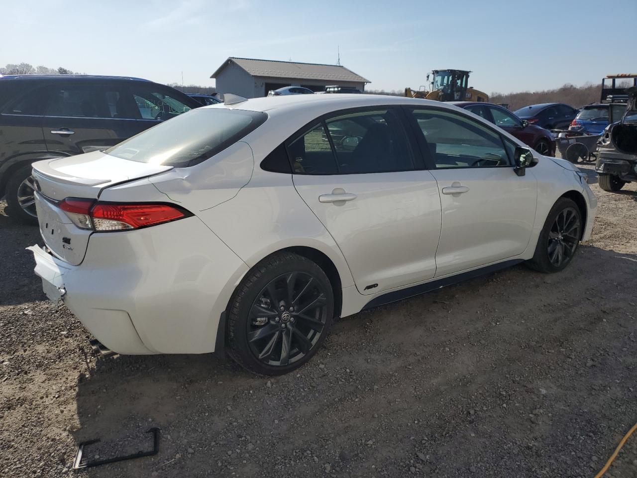 2025 TOYOTA COROLLA LE - Фото 3