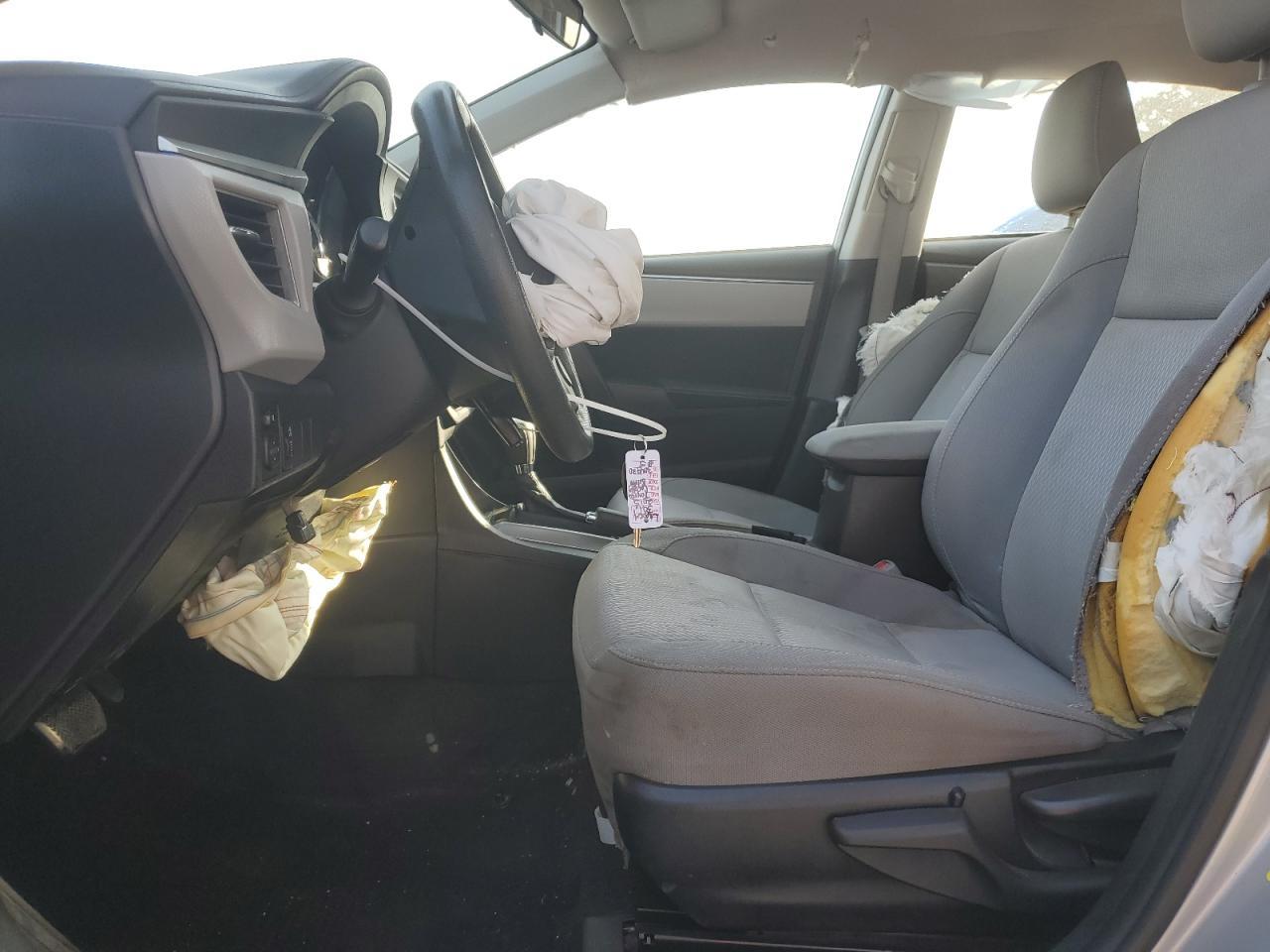 2015 TOYOTA COROLLA L - Фото 7