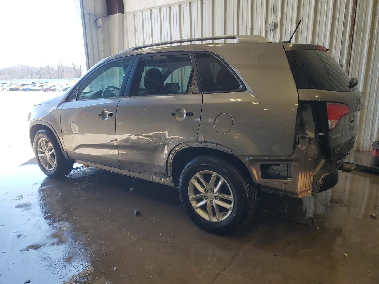2015 KIA SORENTO LX - Image 2