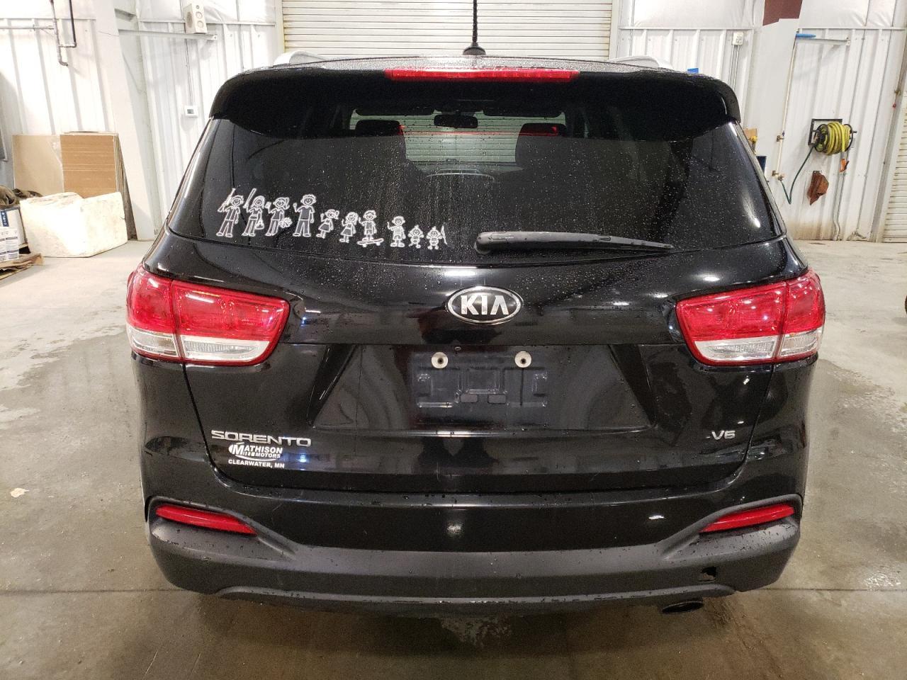 2017 KIA SORENTO LX - Фото 6