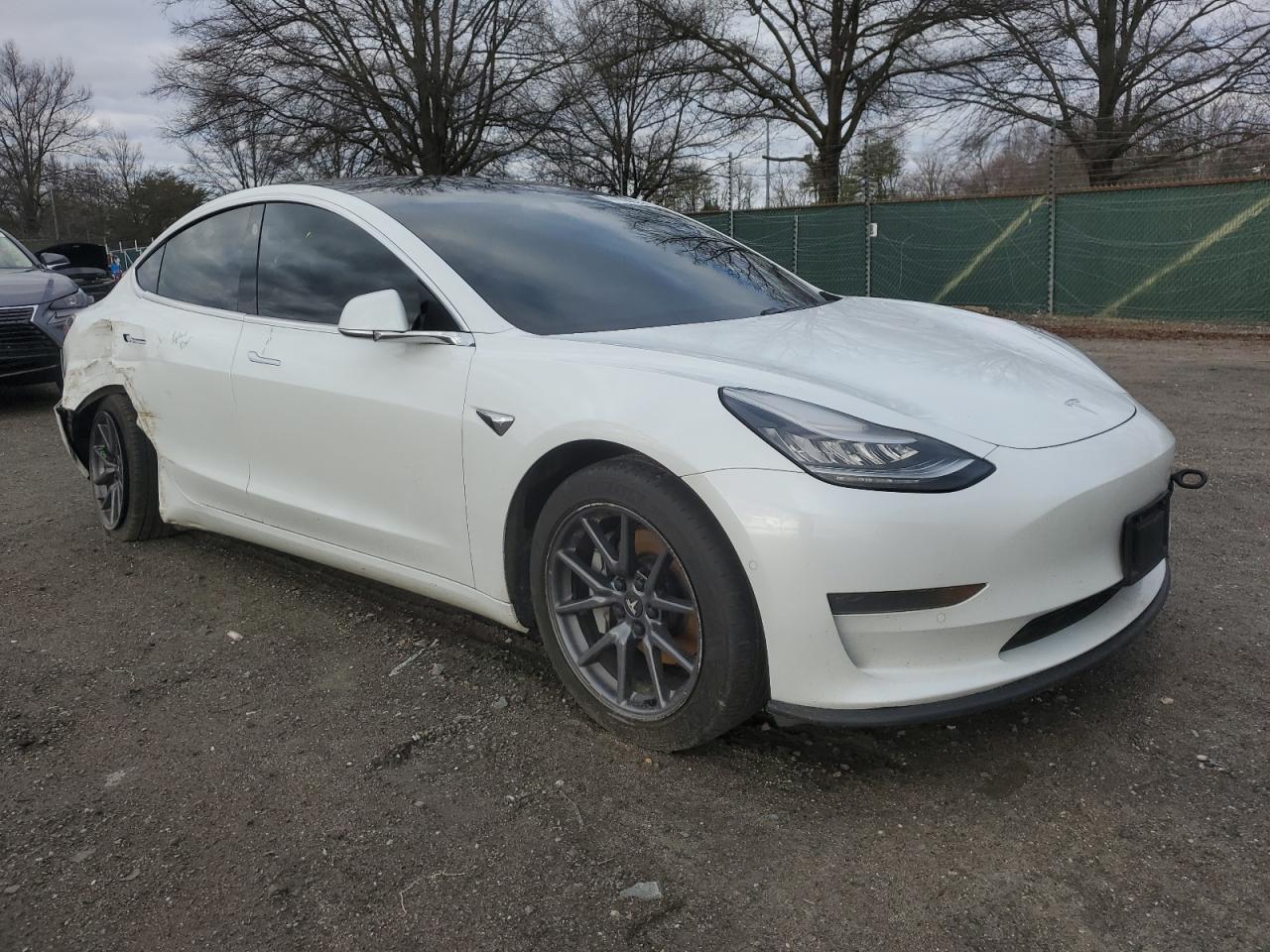 2019 TESLA MODEL 3 - Фото 4