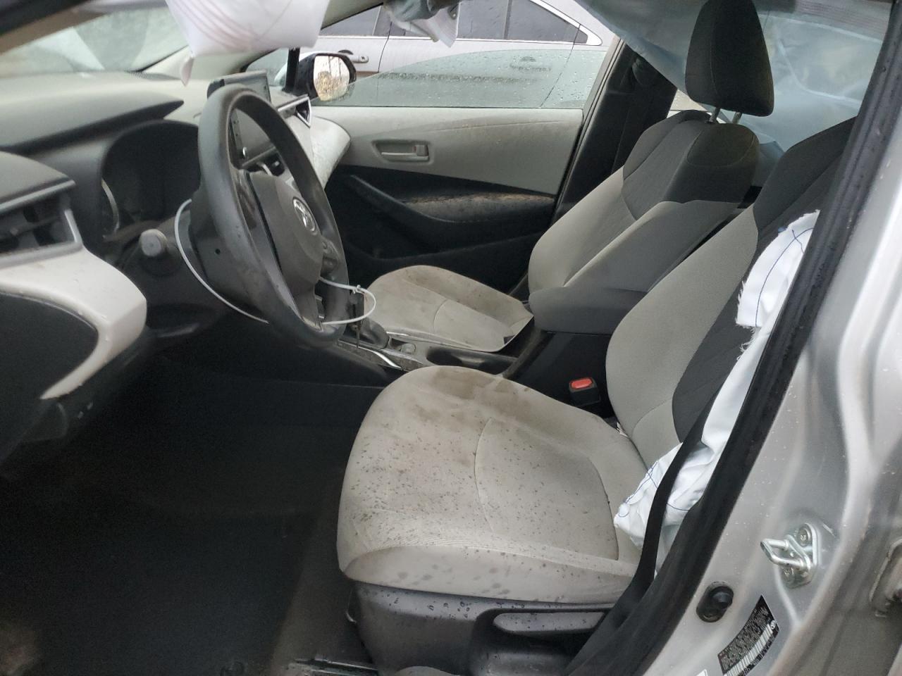 2022 TOYOTA COROLLA LE - Фото 7
