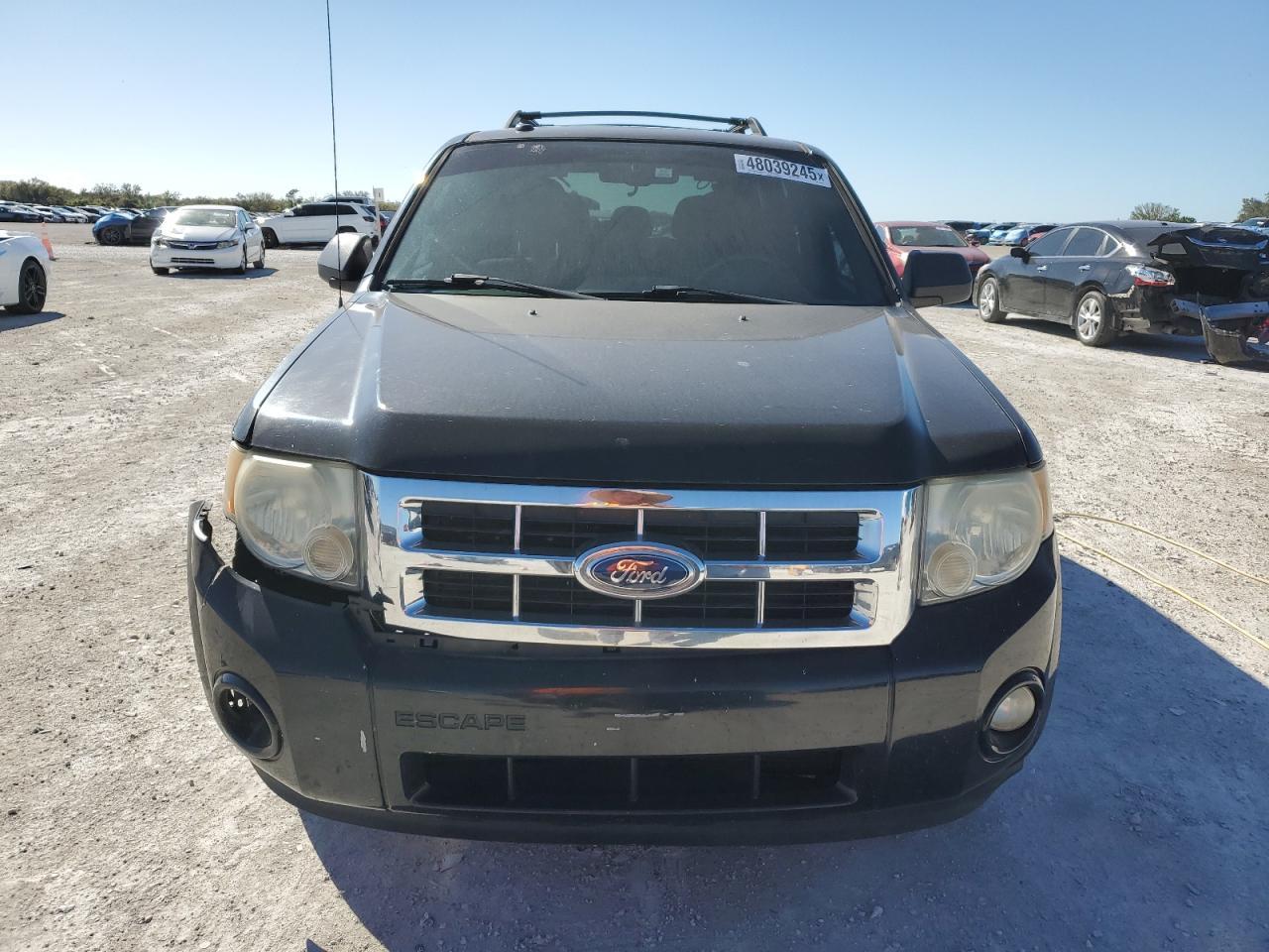 2010 FORD ESCAPE XLT - Image 5