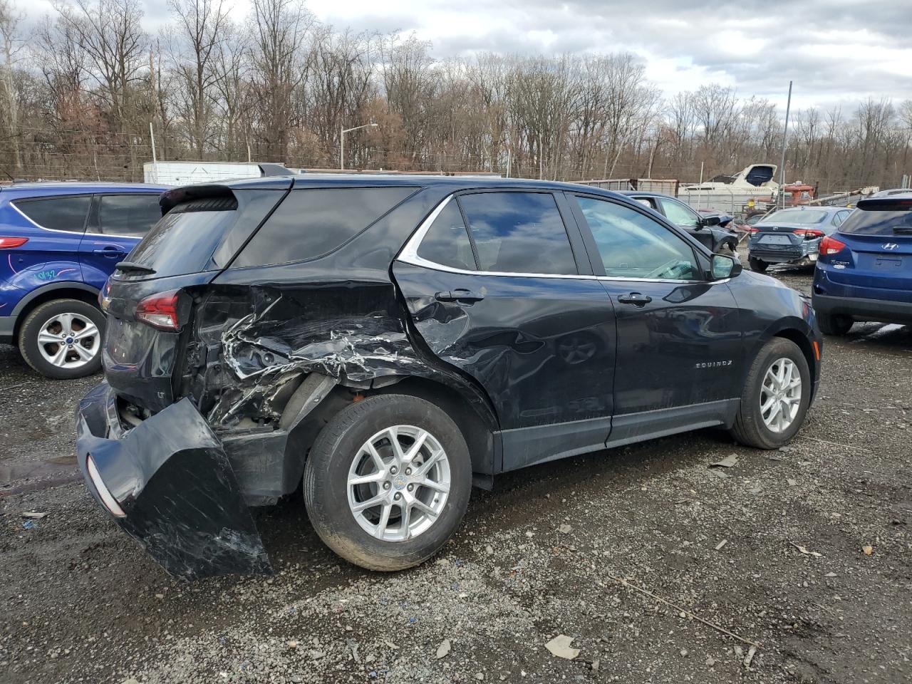 2024 CHEVROLET EQUINOX LT - Image 3