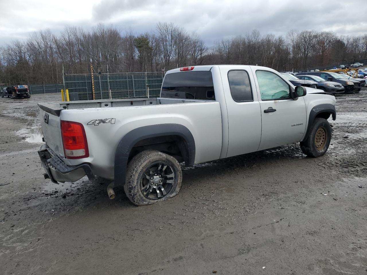 2011 GMC SIERRA K15 - Image 3