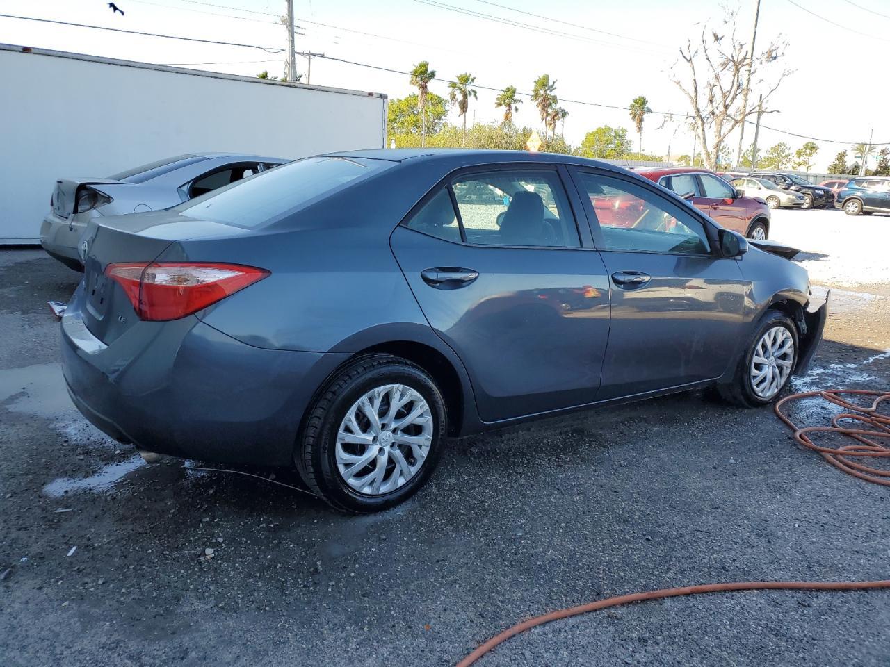 2018 TOYOTA COROLLA L - Image 3