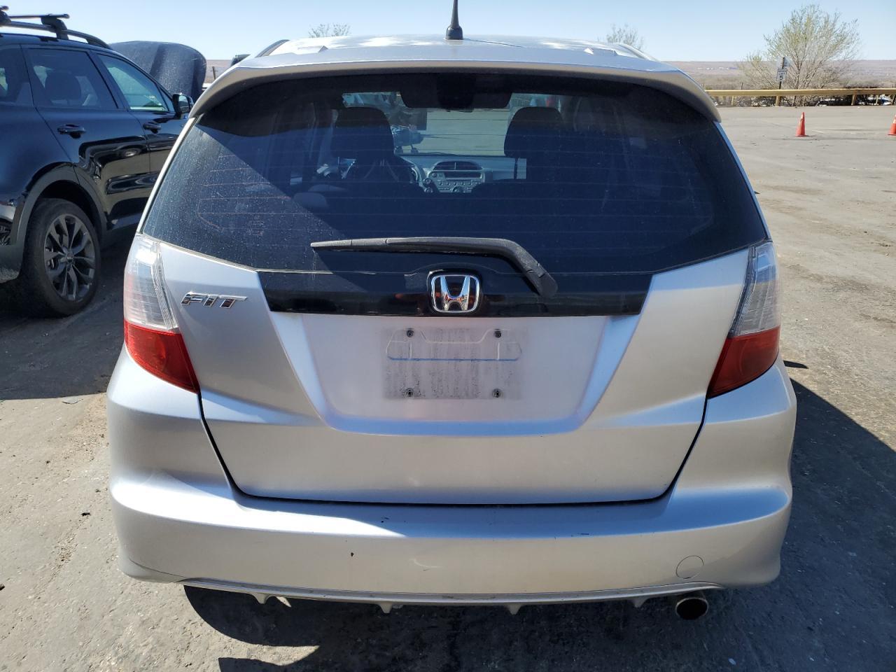2011 HONDA FIT SPORT - Image 6