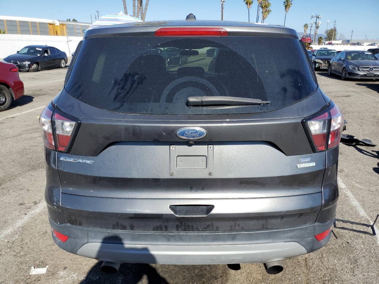 2017 FORD ESCAPE SE - Фото 6