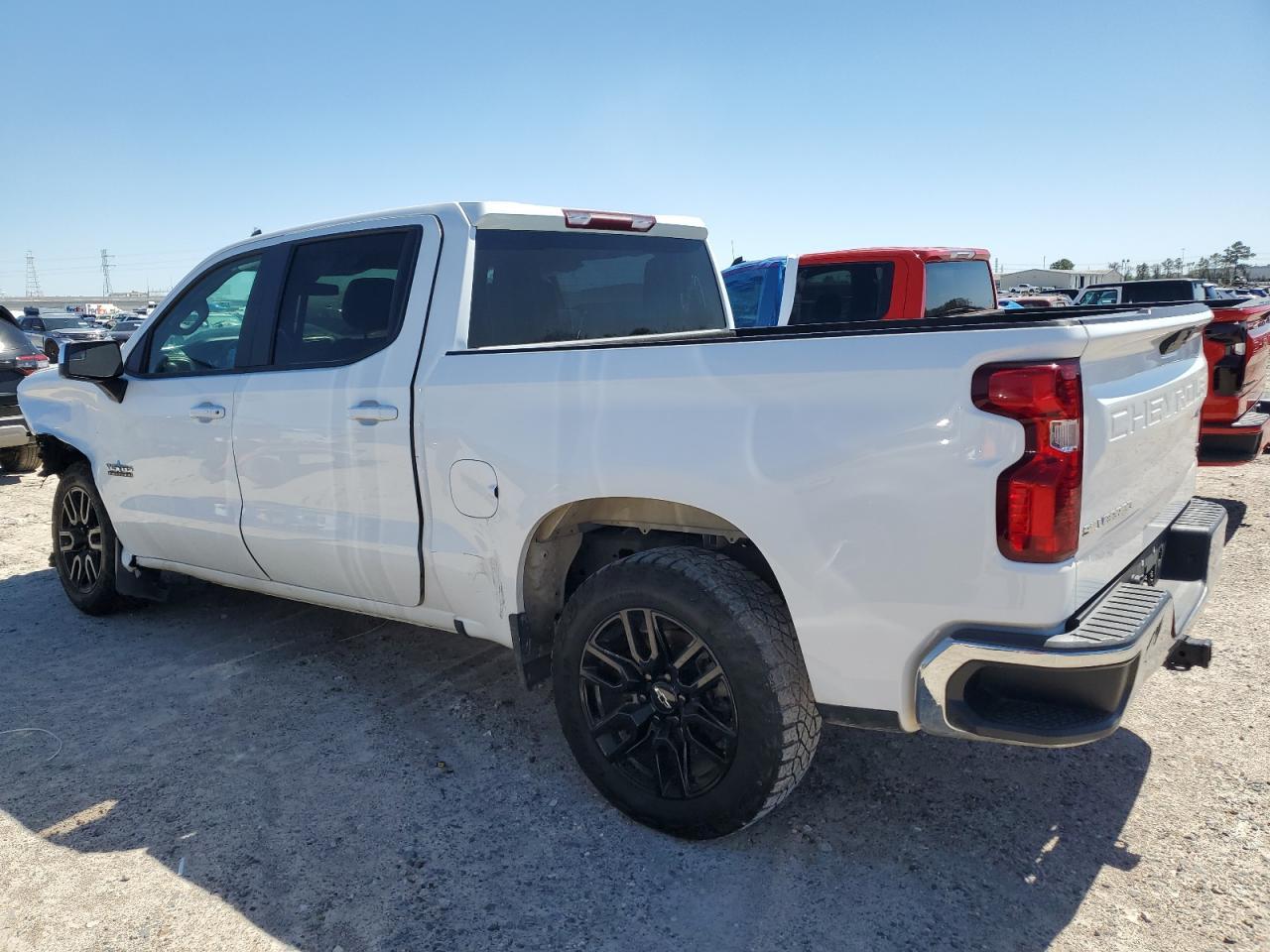 2021 CHEVROLET SILVERADO - Фото 2