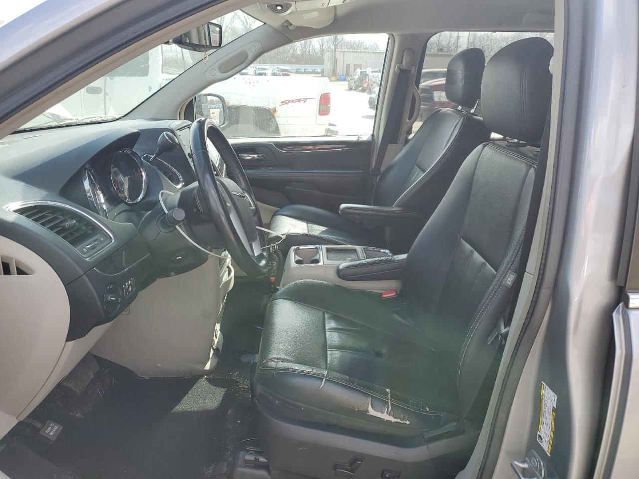 2014 CHRYSLER TOWN & COU - Фото 7