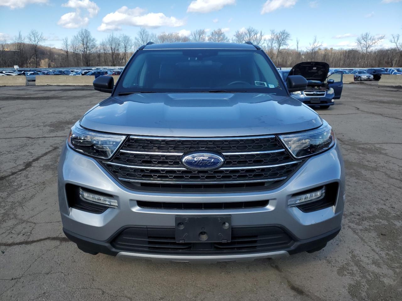 2022 FORD EXPLORER X - Фото 5