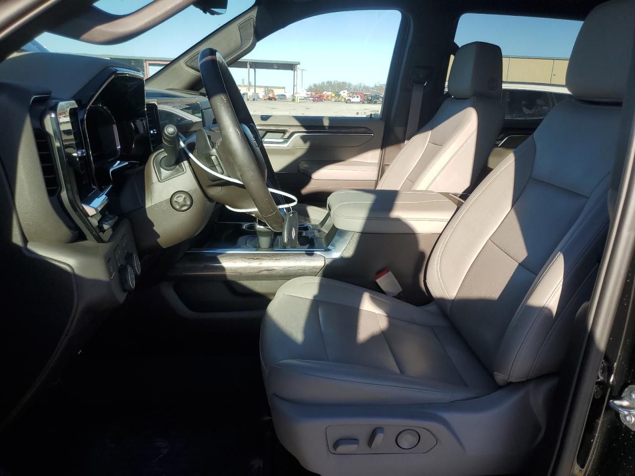 2023 CHEVROLET SILVERADO - Фото 7