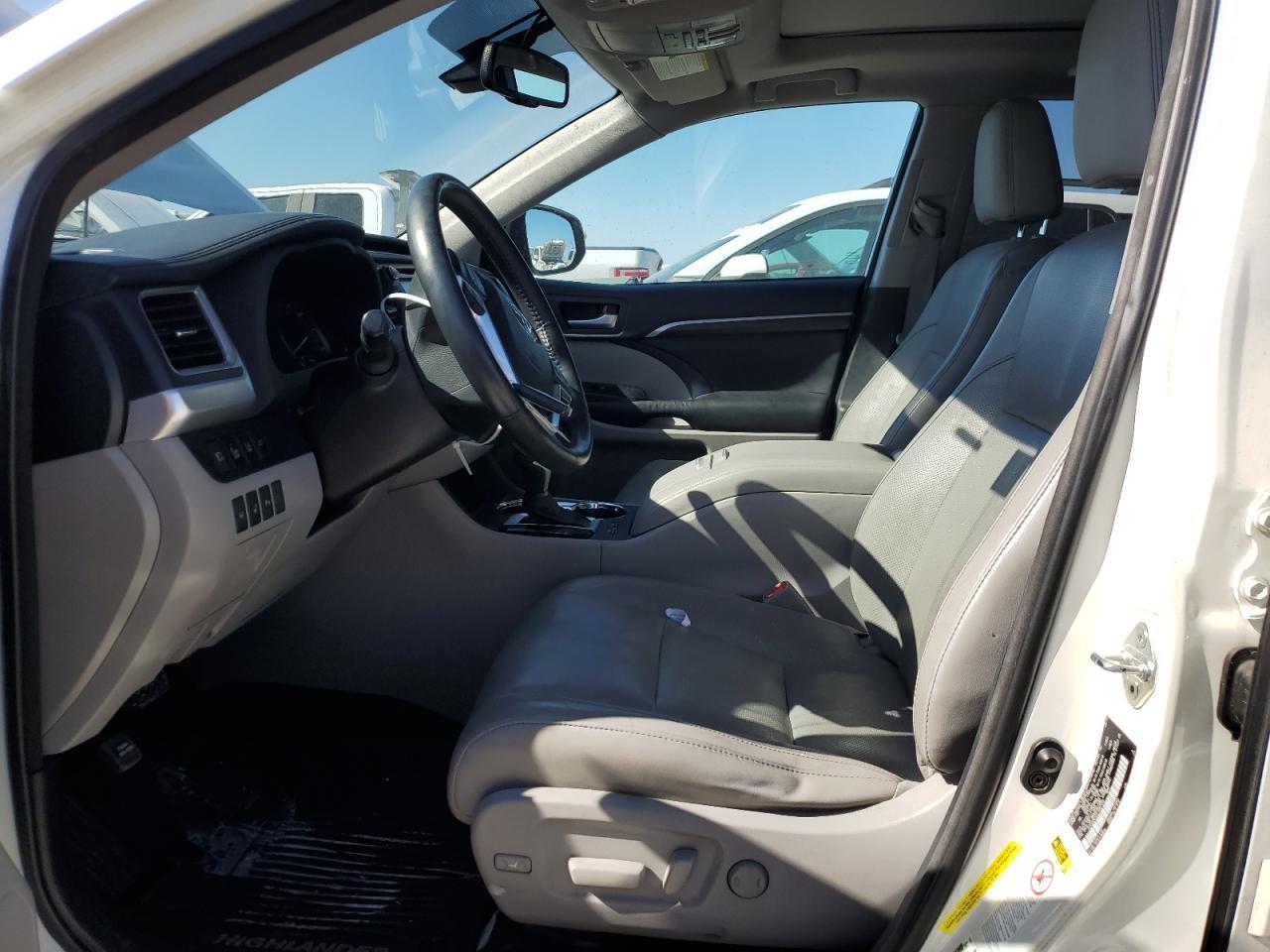 2015 TOYOTA HIGHLANDER - Image 7