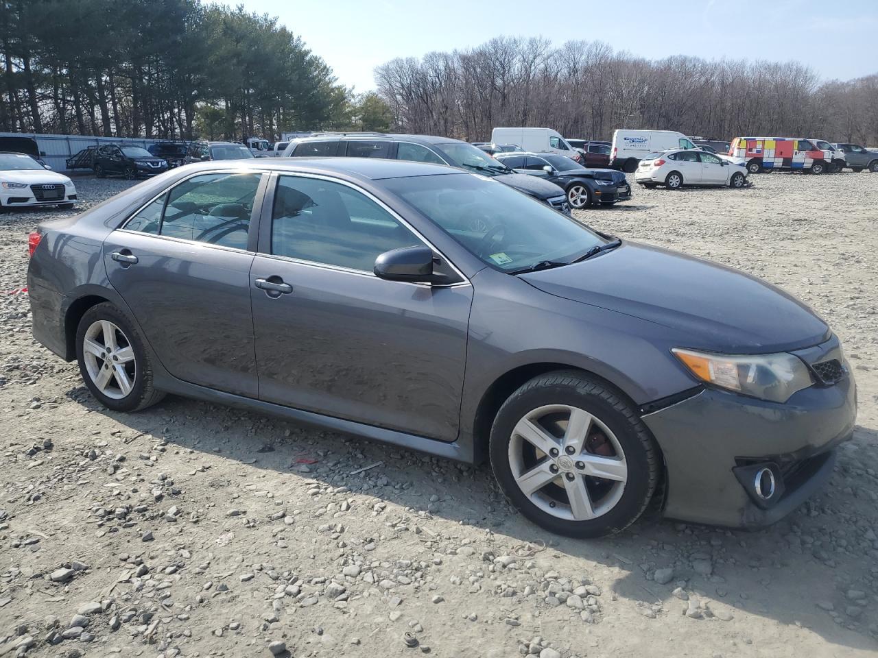 2013 TOYOTA CAMRY L - Фото 4