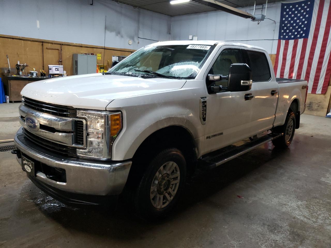 2017 FORD F250 SUPER