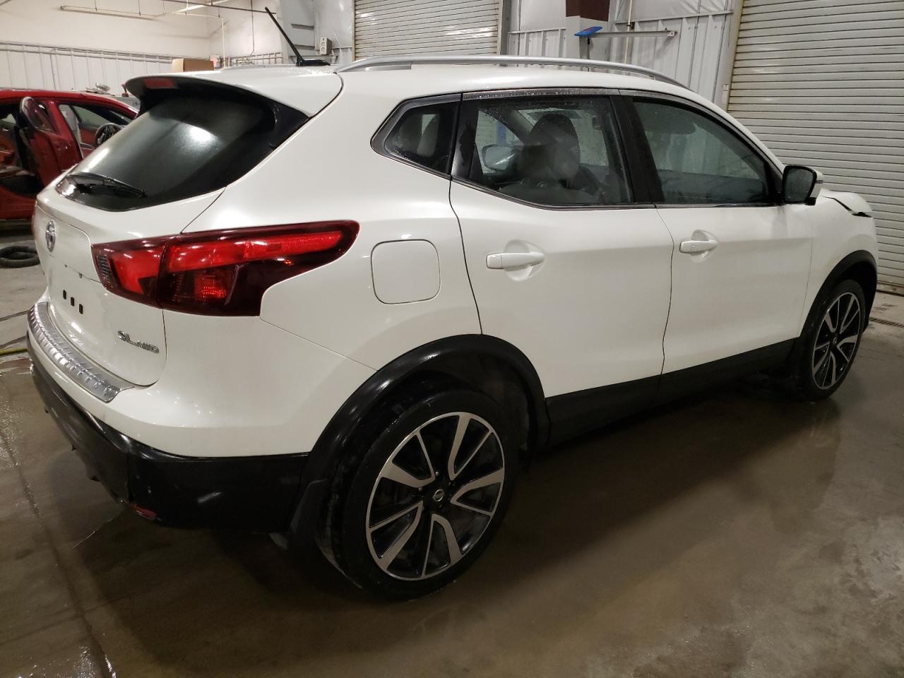 2017 NISSAN ROGUE SPOR - Фото 3