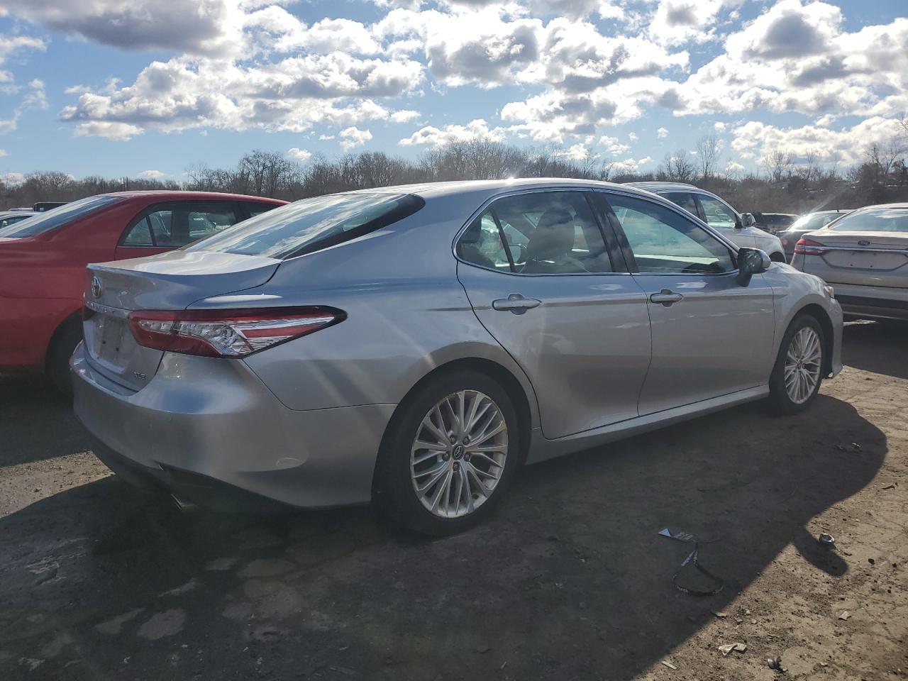 2018 TOYOTA CAMRY L - Image 3