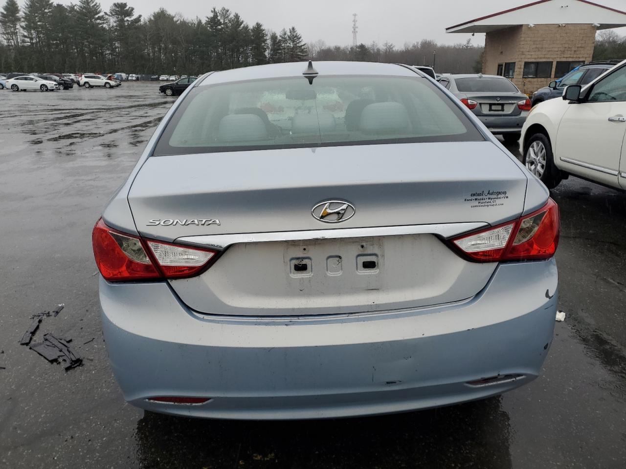 2013 HYUNDAI SONATA GLS - Image 6