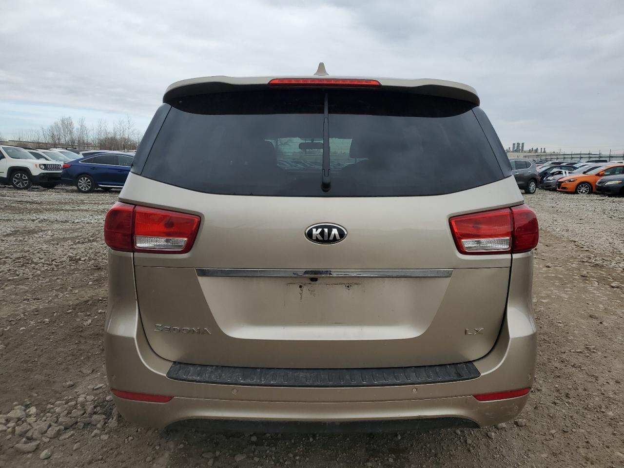 2016 KIA SEDONA LX - Фото 6