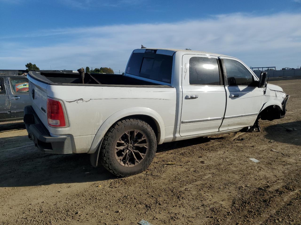 2014 RAM 1500 LONGH - Фото 3