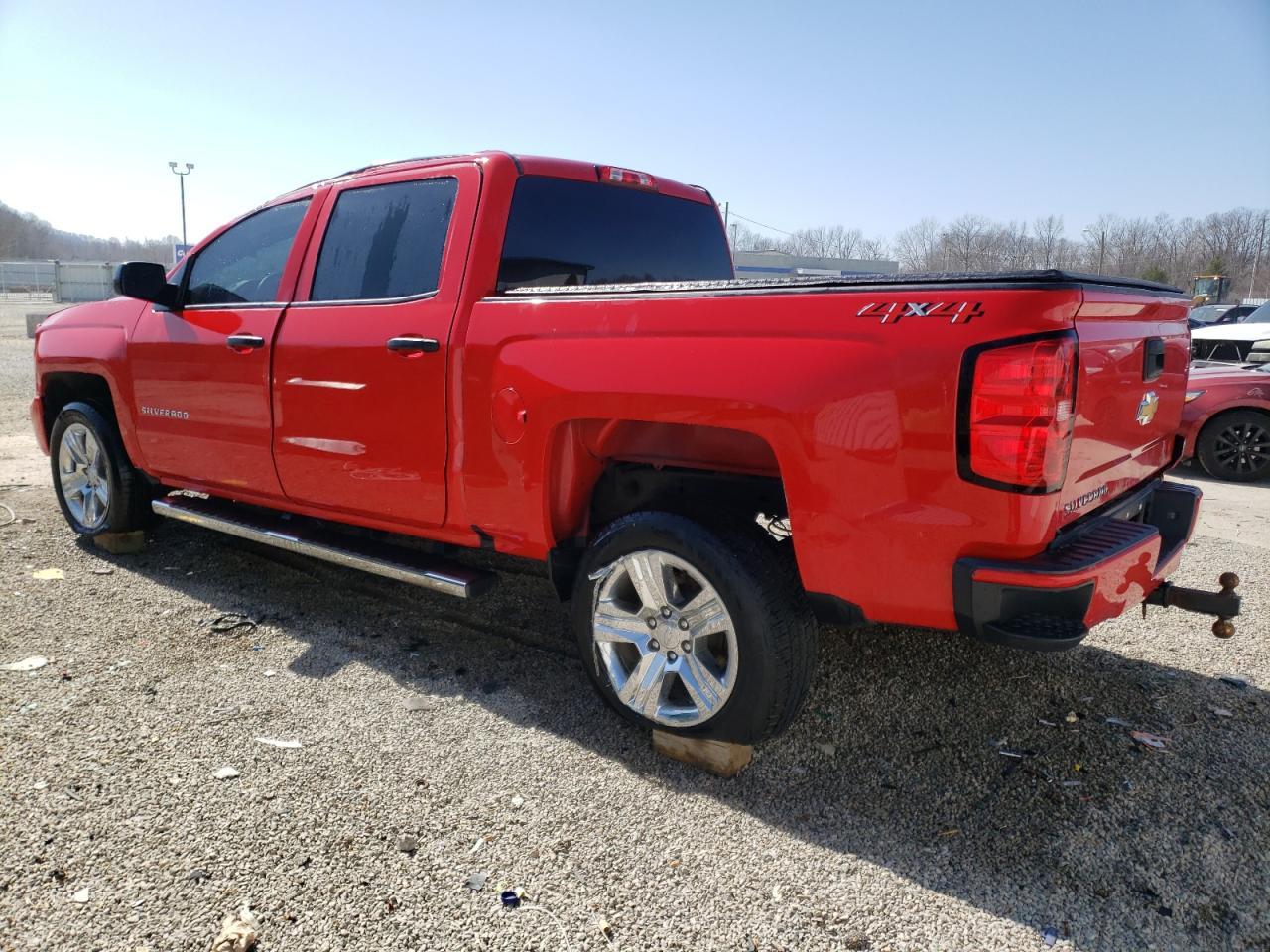 2018 CHEVROLET SILVERADO - Фото 2