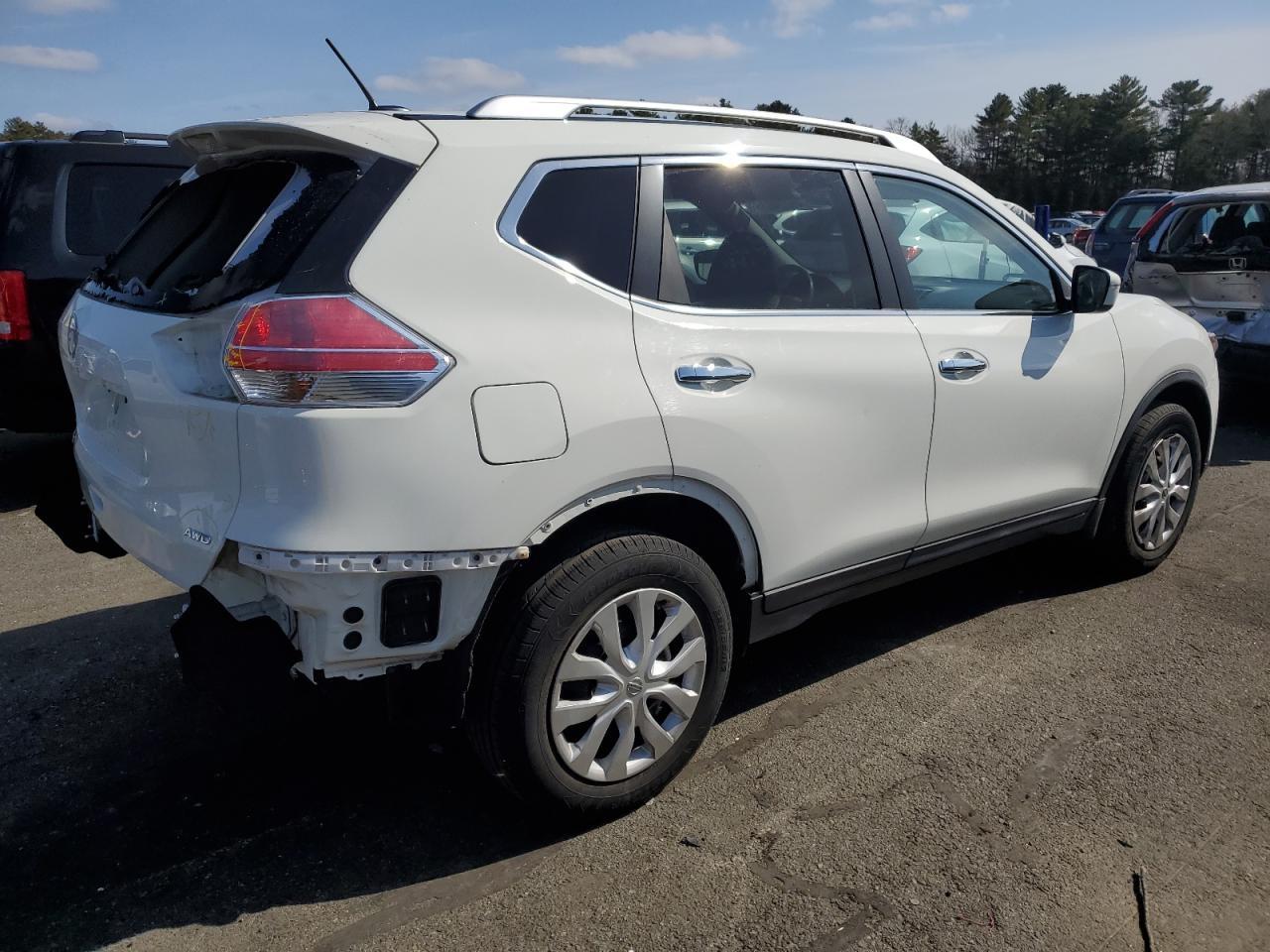 2016 NISSAN ROGUE S - Фото 3