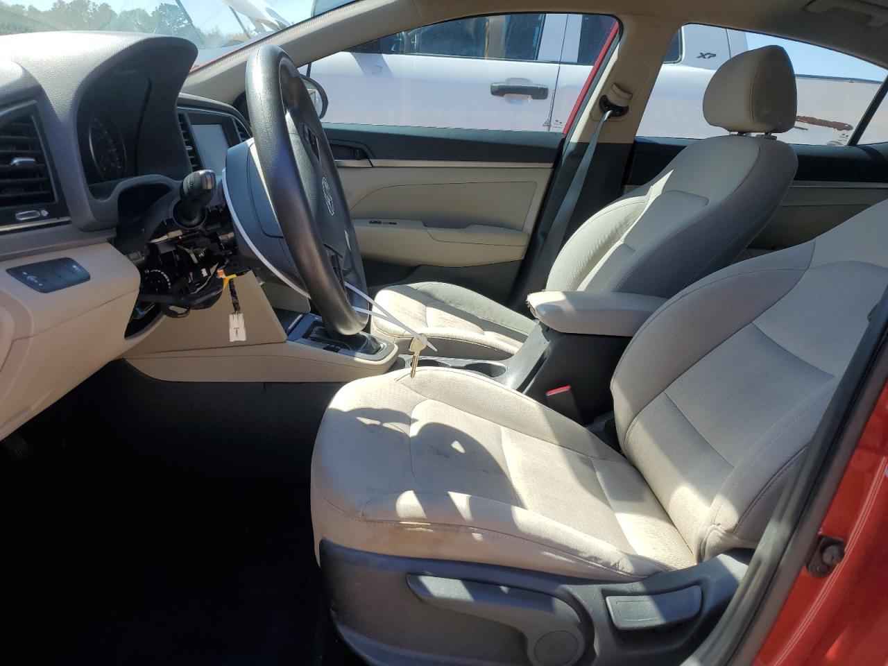 2017 HYUNDAI ELANTRA SE - Image 7