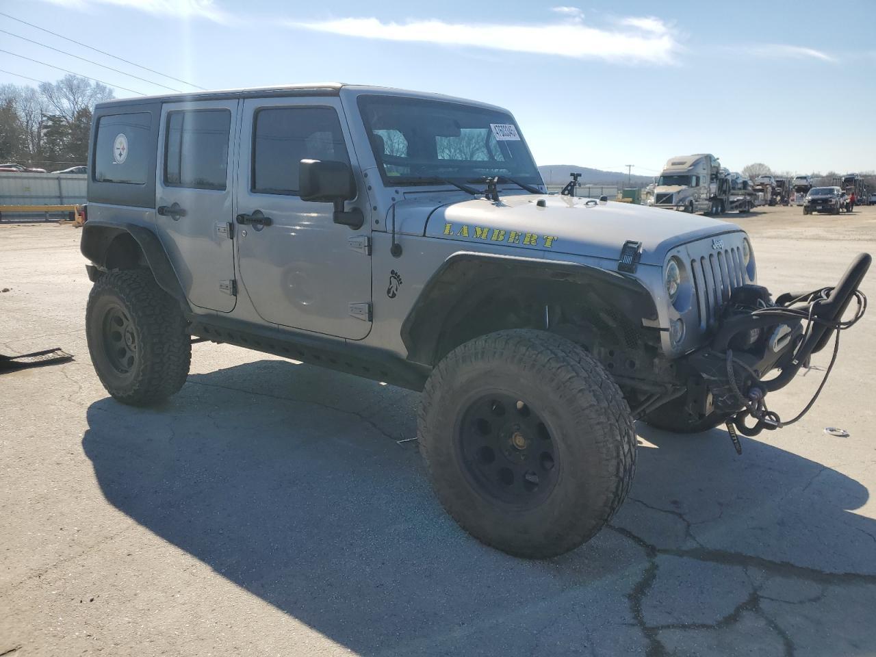 2015 JEEP WRANGLER U - Image 4