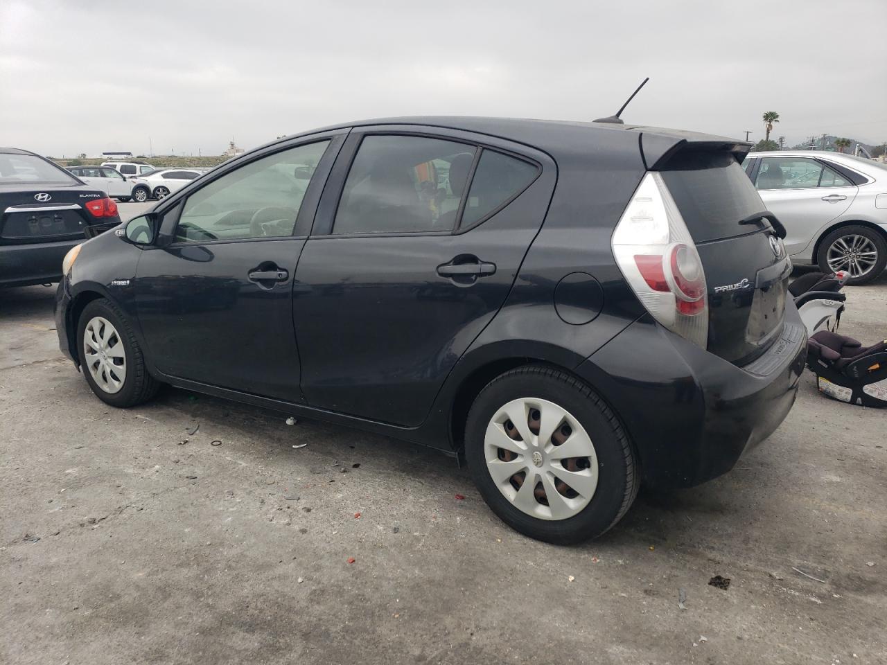 2013 TOYOTA PRIUS C - Фото 2