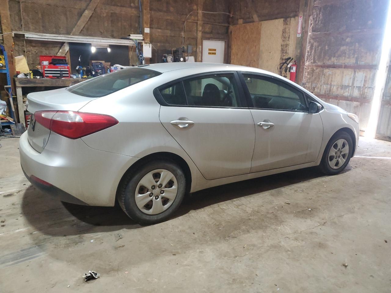 2015 KIA FORTE LX - Фото 3