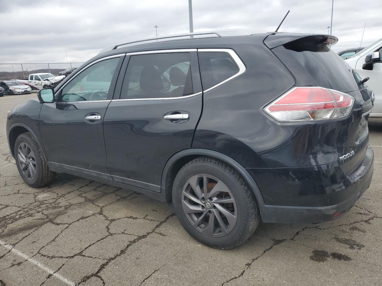 2016 NISSAN ROGUE S - Image 2
