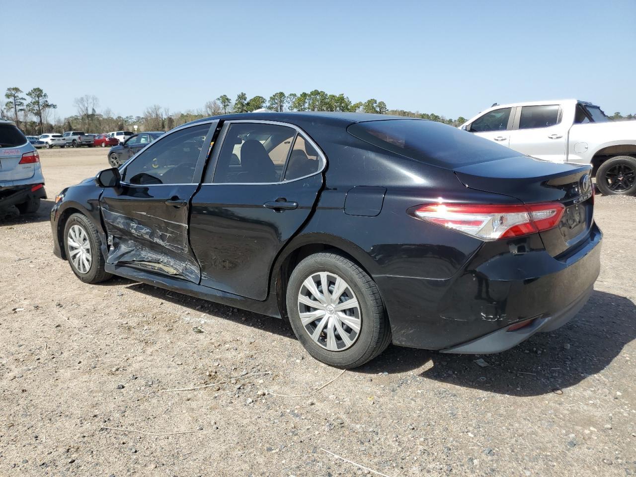 2018 TOYOTA CAMRY L - Image 2