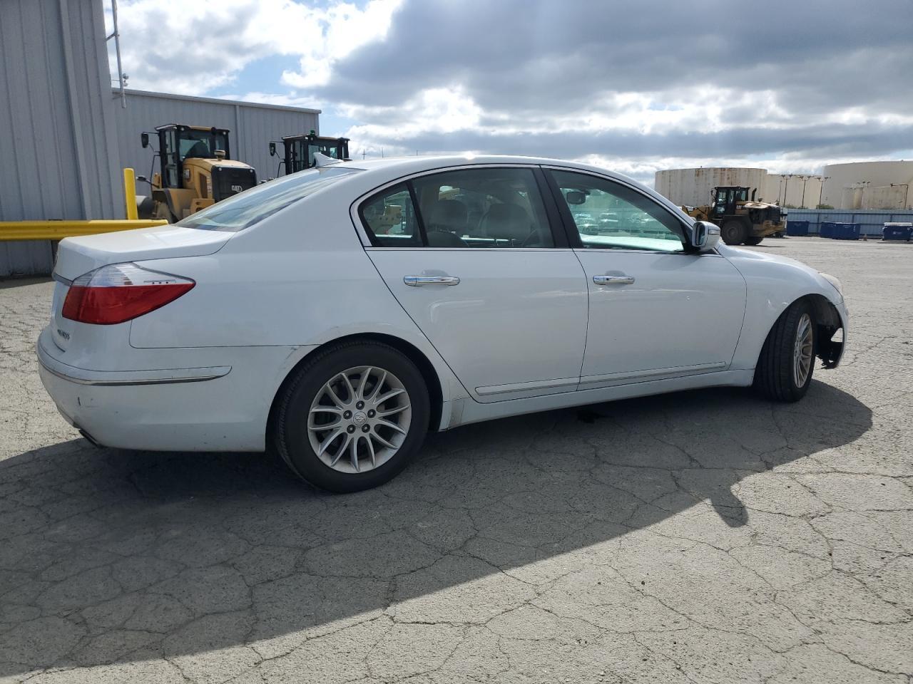 2011 HYUNDAI GENESIS 3. - Фото 3