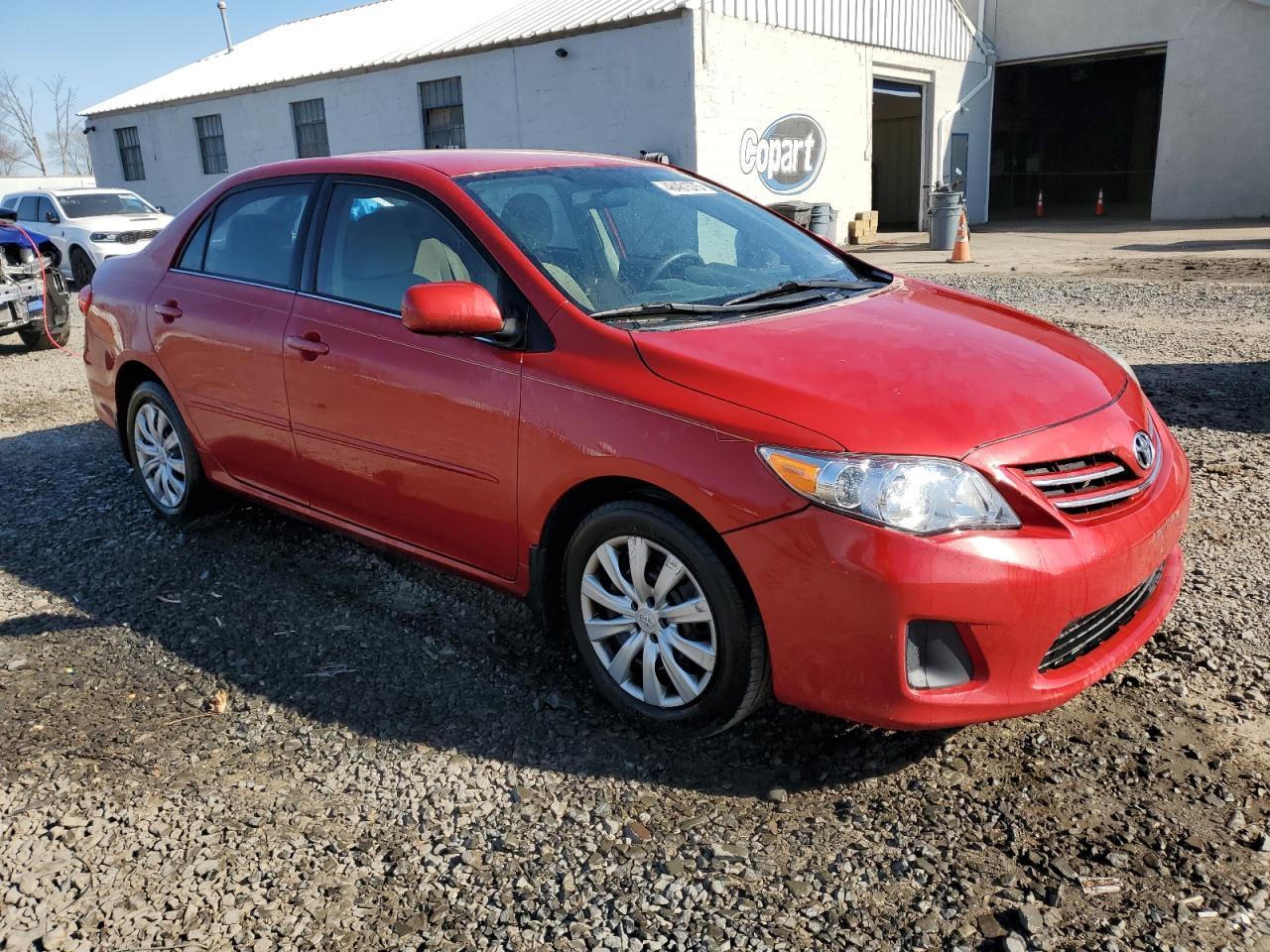2013 TOYOTA COROLLA BA - Фото 4