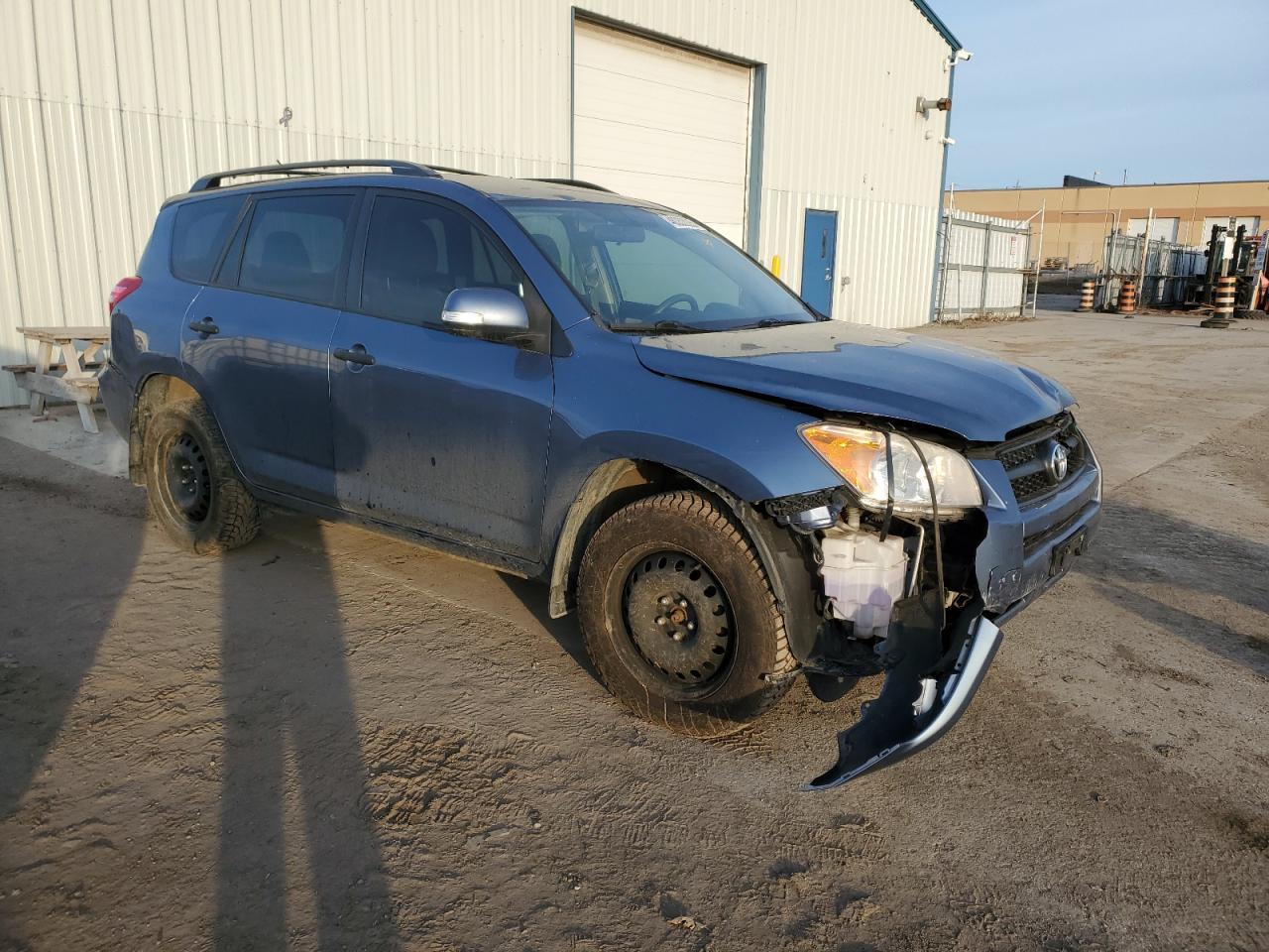 2011 TOYOTA RAV4 - Фото 4