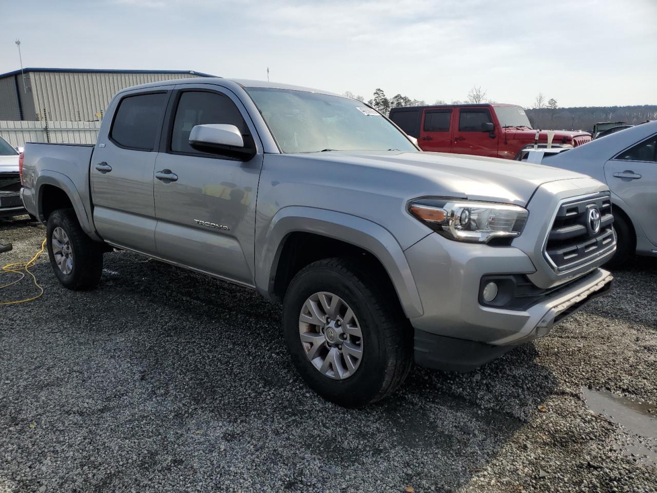 2017 TOYOTA TACOMA DOU - Фото 4