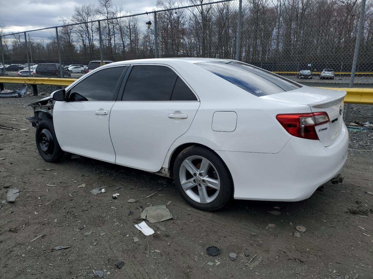 2013 TOYOTA CAMRY L - Image 2