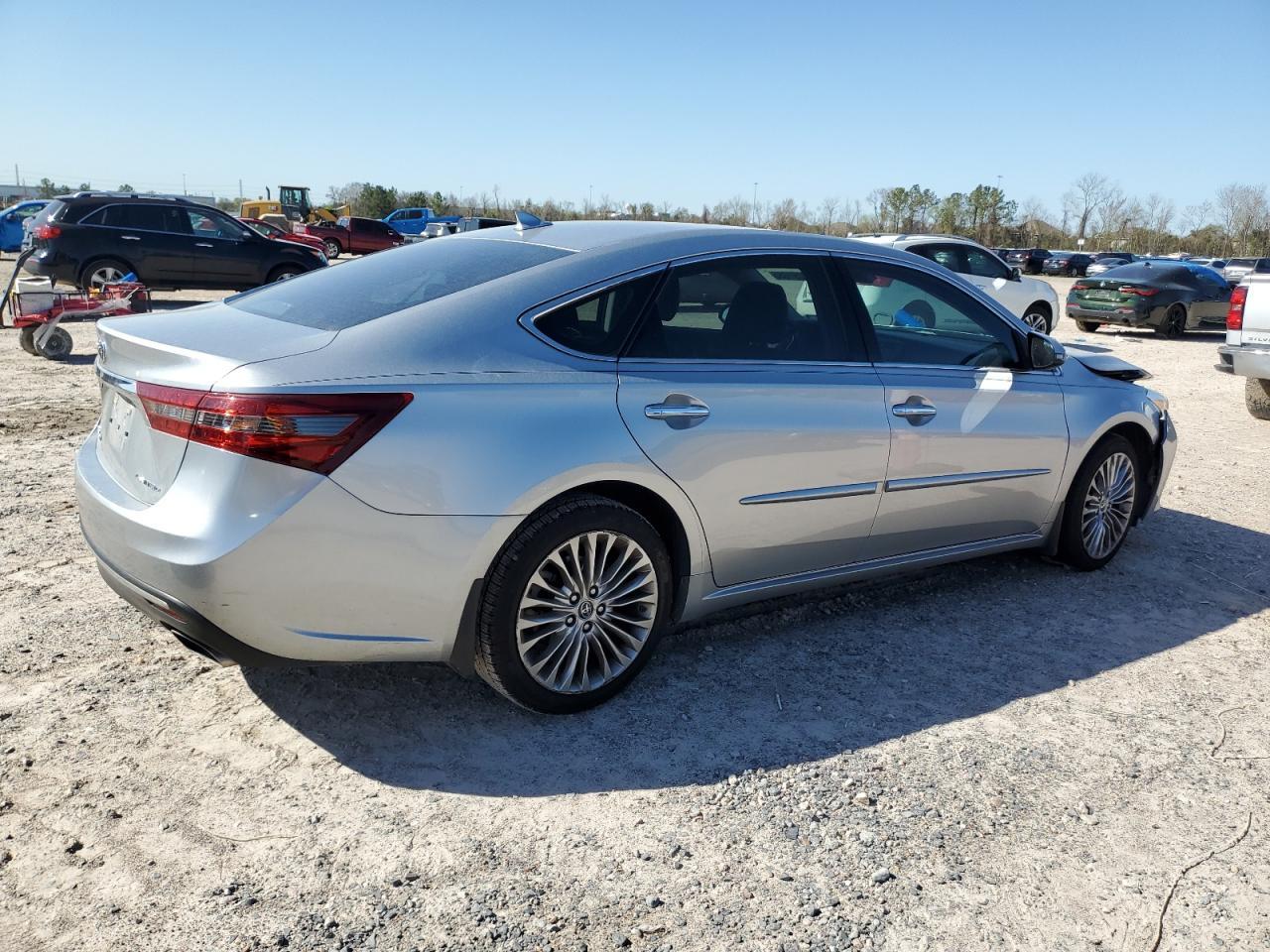 2016 TOYOTA AVALON XLE - Image 3