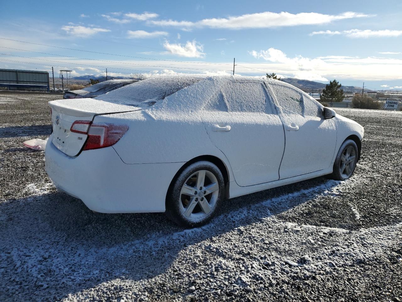 2014 TOYOTA CAMRY L - Image 3