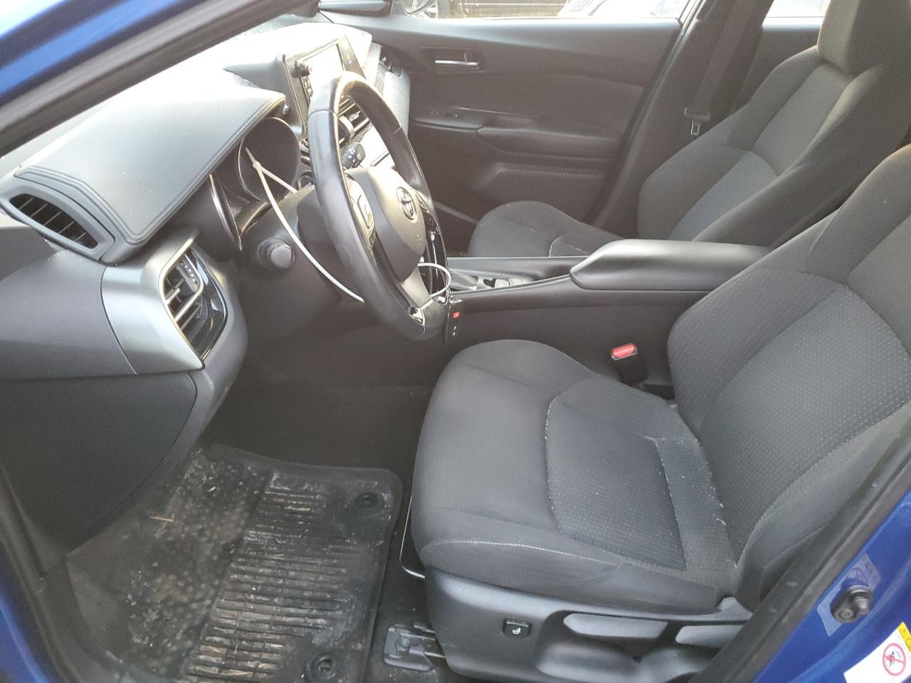 2018 TOYOTA C-HR XLE - Фото 7